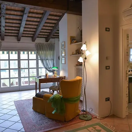 Casale Santa Rita فندق مبيت وإفطار 3*