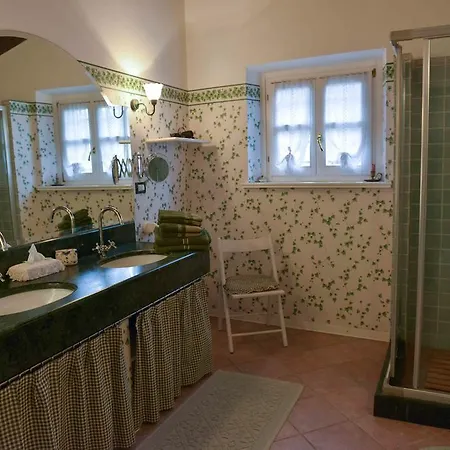 فندق مبيت وإفطار Casale Santa Rita 3*
